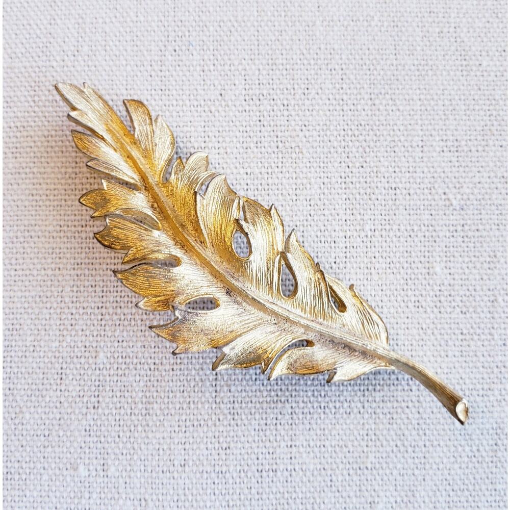 Vintage Coro Gold Tone Leaf Brooch 1961 Textured Large 3"‎